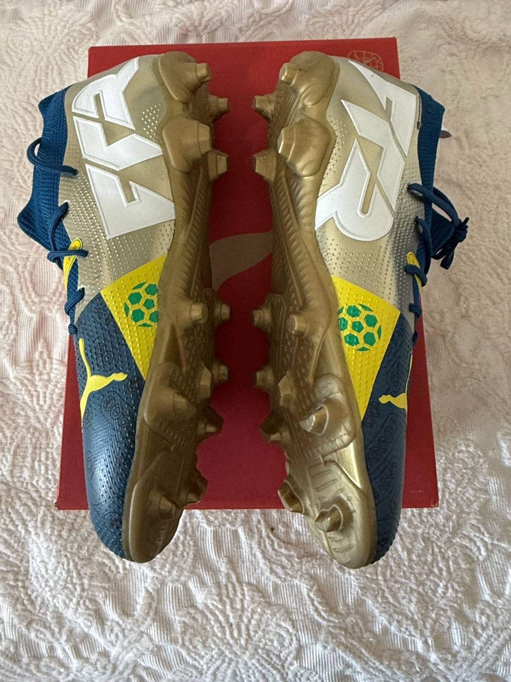 Puma Future 7 Match BNA FG/AG Jr Cleats size Y6/W7